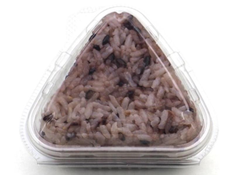 黒米　ごま塩おにぎり