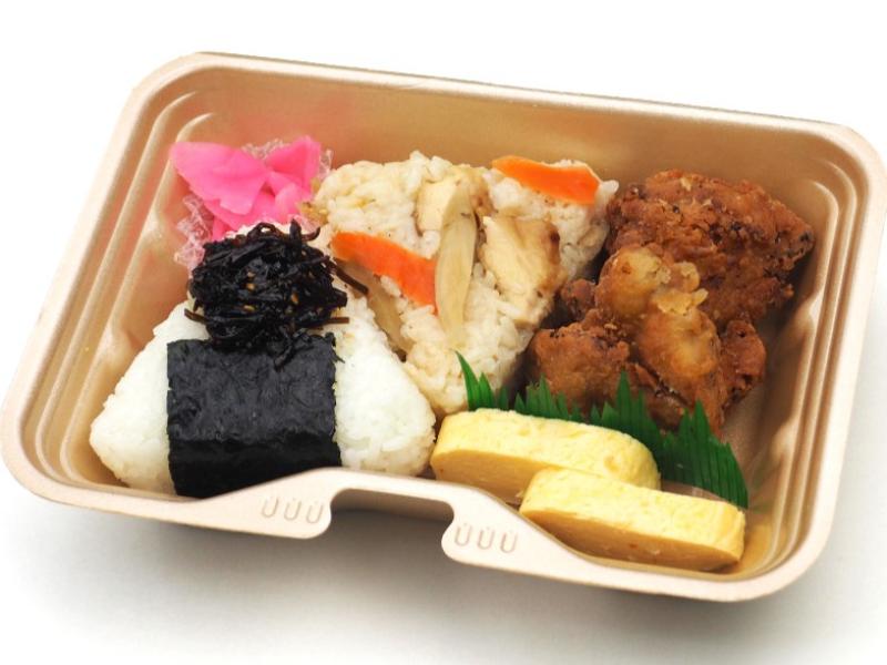 おにぎり２個おかずセット（昆布佃煮・厳選鶏五目）