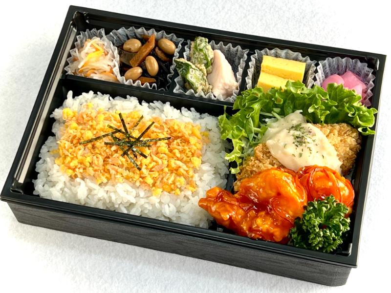 【エビチリ御膳】鮭そぼろ