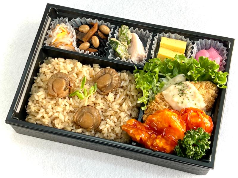 【エビチリ御膳】ホタテご飯