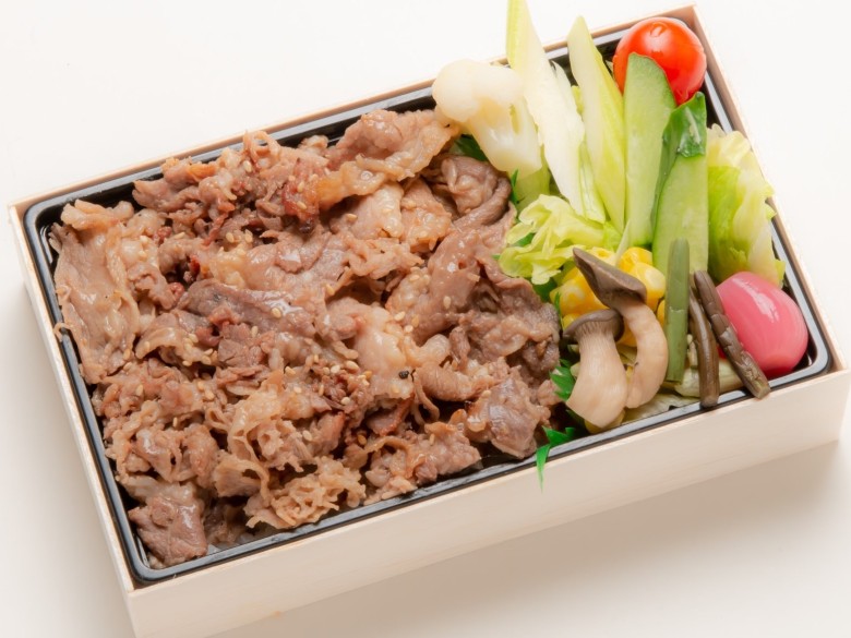 炭火焼肉重　八ヶ岳（黒毛和牛）