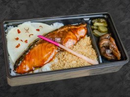 うなぎ屋のぶり照り弁当