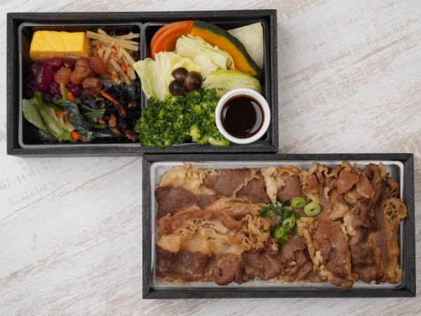野菜づくしの牛すき二段御膳