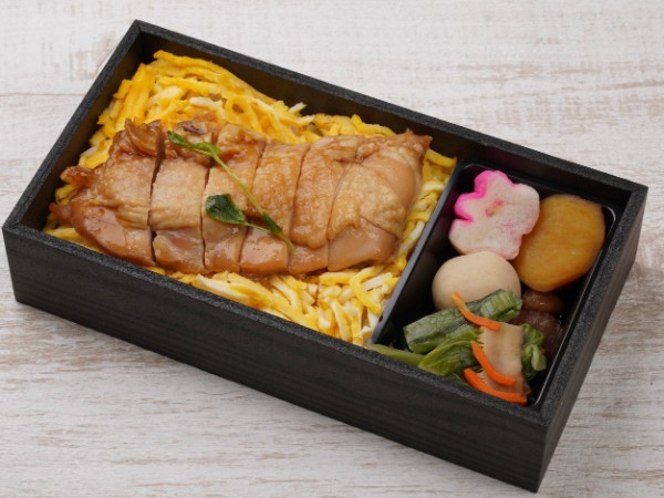 自家製手作り鶏照りのお重