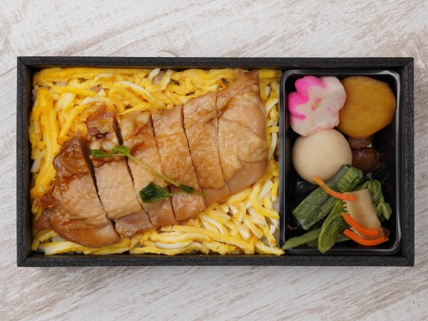 自家製手作り鶏照りのお重