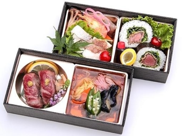 祝箱 神戸牛ローストビーフ握り＆ビフカツ巻2段御膳（～1月10日納品不可）