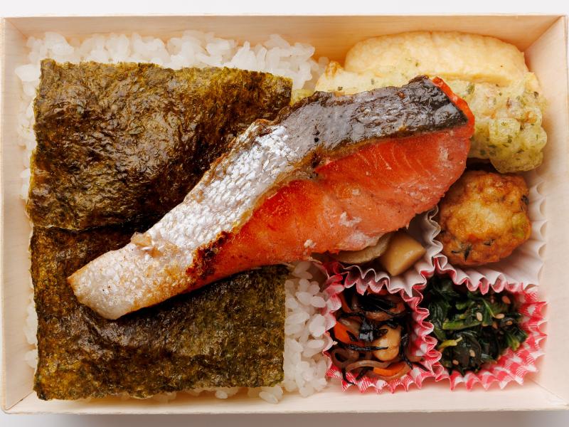 銀鮭海苔弁当