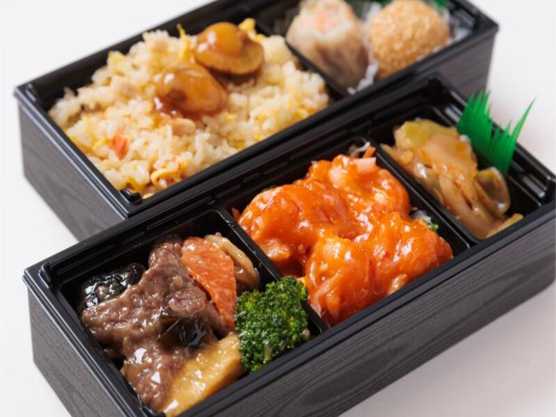 海老チリ二段重中華弁当