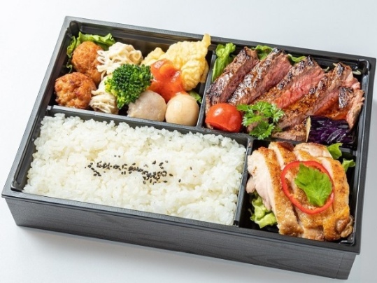 サーロインステーキとグリルチキン弁当