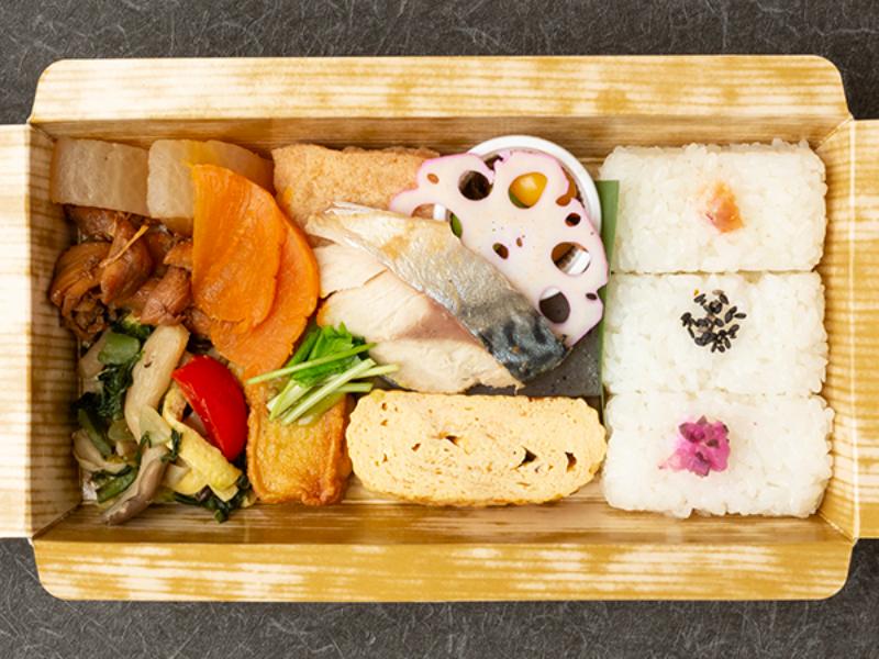 黄金だしが染み渡る 鯖のみぞれ煮御膳