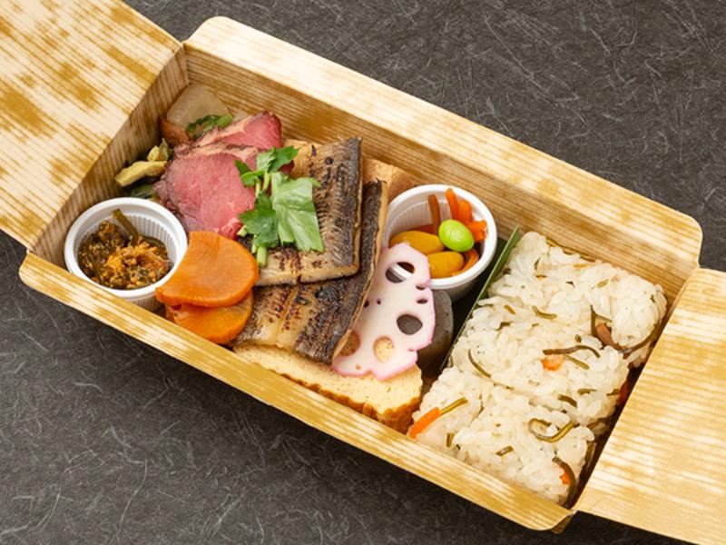 口どけ煮穴子と旨味したたるローストビーフ御膳