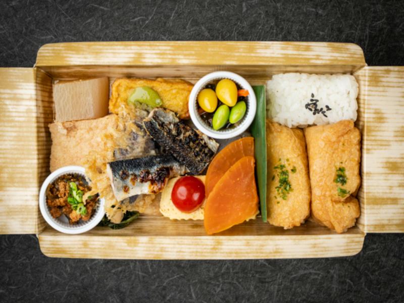 香ばしタレ染み秋刀魚（さんま）の幽庵焼きと天婦羅御膳