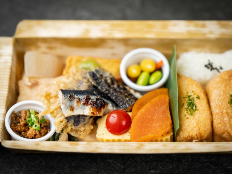 香ばしタレ染み秋刀魚（さんま）の幽庵焼きと天婦羅御膳