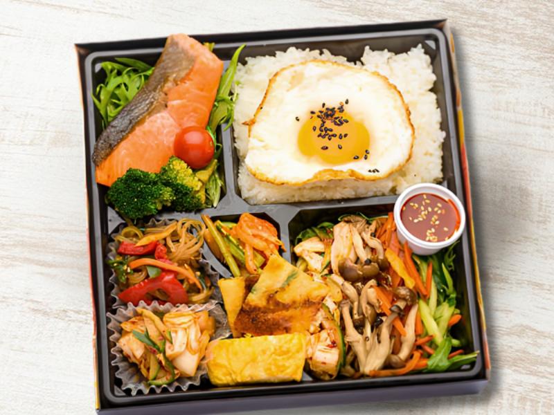ビビンバと焼き鮭弁当