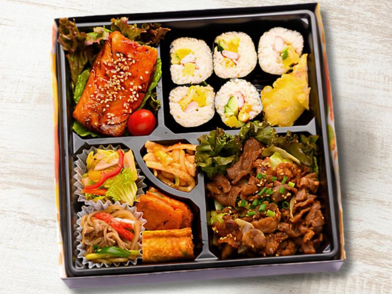 豚プルコギと鯖コチュジャン煮込み弁当～キンパ～