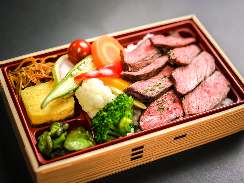 こだわり赤身牛ステーキ重