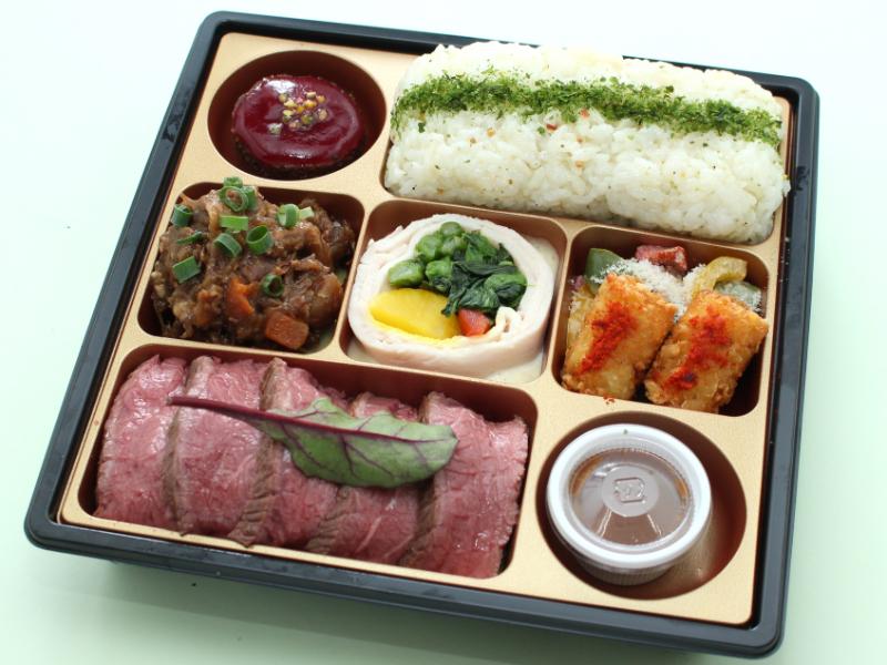 menu le plus populaire　ル・プリュ・ポプュレール　特上赤身のステーキ＆牛肉のラグーポピーエット