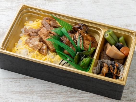 旨だれ焼き鳥＆柔らか角煮ハーフ重