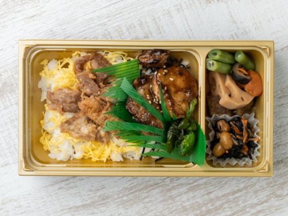 旨だれ焼き鳥＆柔らか角煮ハーフ重