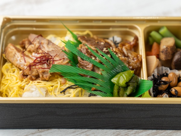 柔らか角煮＆特選カルビハーフ重