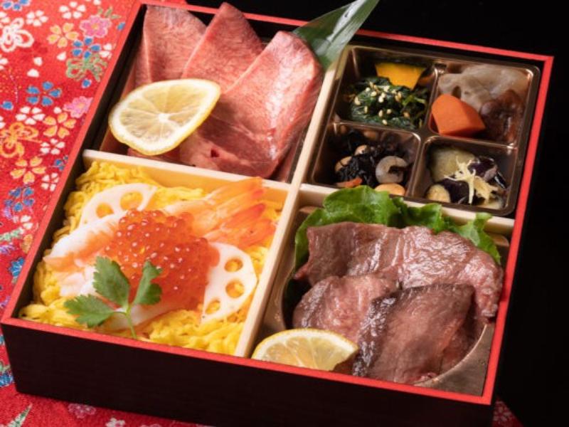 厚切り牛タンと国産牛ヒレステーキのちらし御膳