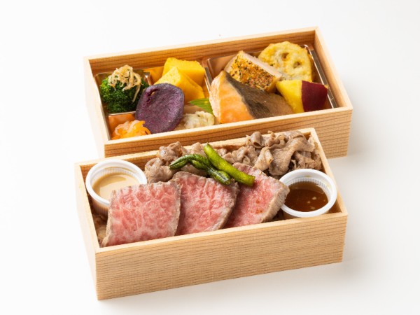 ごちそう2段懐石御膳 黒毛和牛すき焼き＆黒毛和牛厚切りローストビーフ