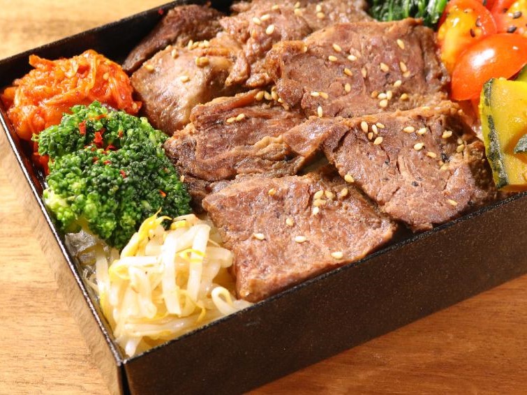 赤身おおにしハラミ肉折弁当