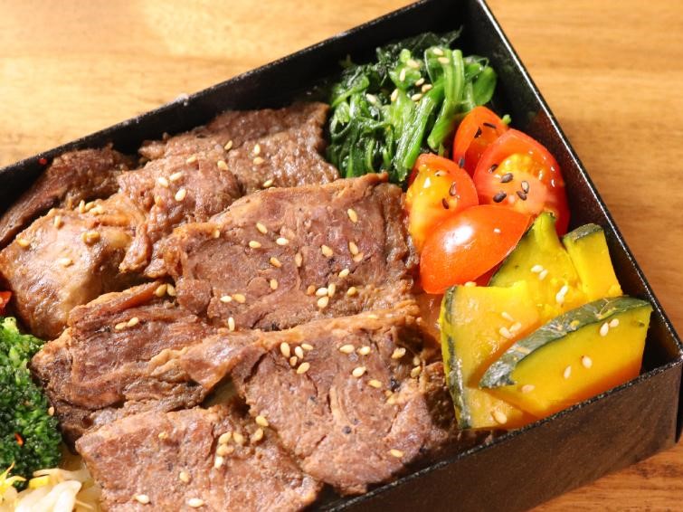 赤身おおにしハラミ肉折弁当