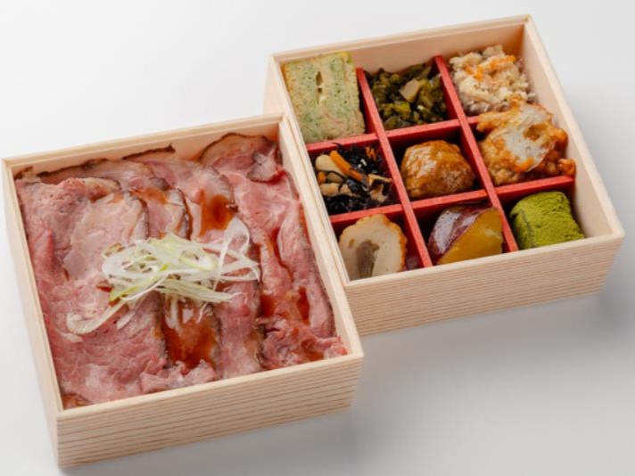 ローストビーフと彩り9升の二段弁当