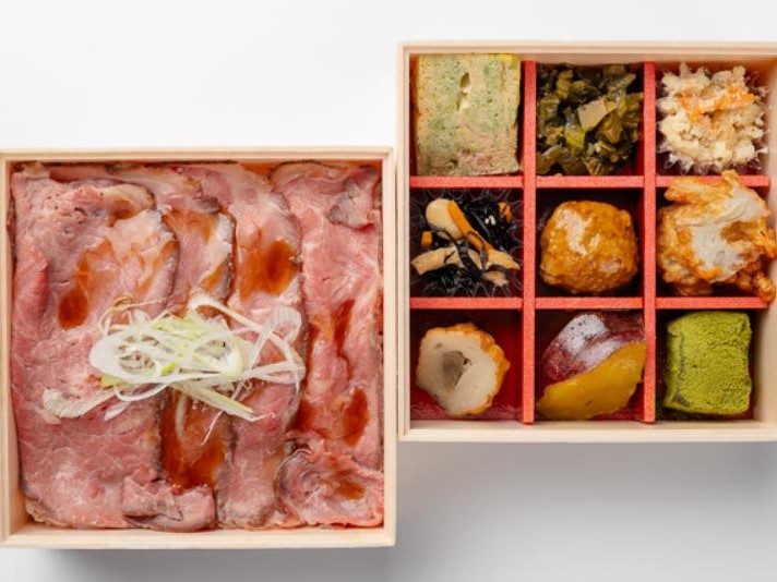 ローストビーフと彩り9升の二段弁当