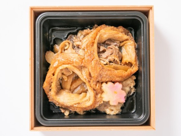 ローストビーフと彩り9升の三段弁当