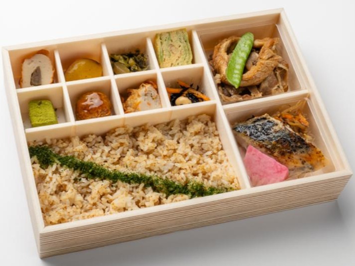 おかかご飯とサワラ西京焼きの彩り御膳