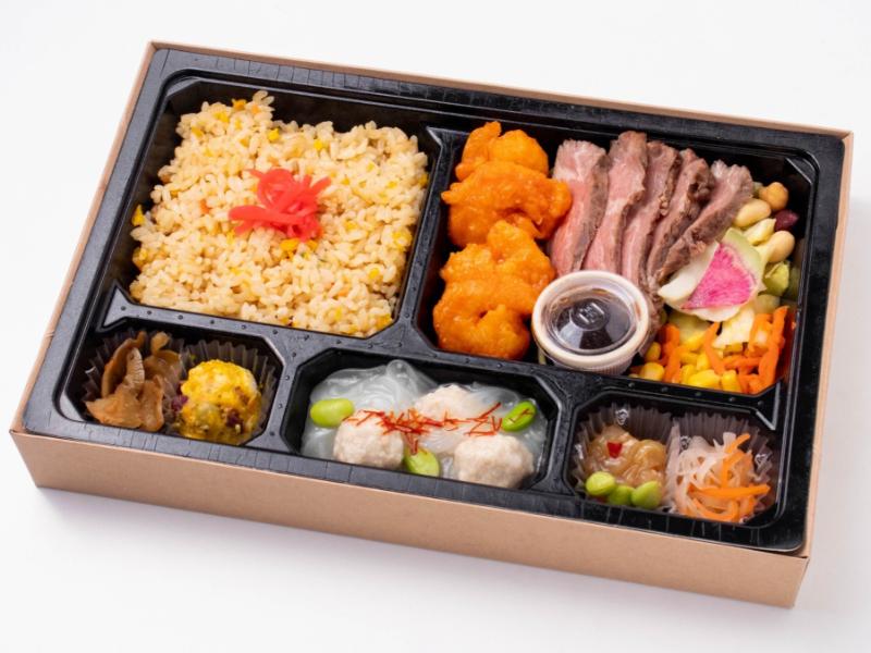 【ECO容器】オマールの旨味たっぷり特製エビチリとオーガニックステーキの贅沢弁当