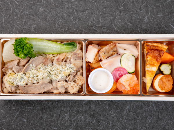 【500mlペット茶付き】牛しゃぶ南蛮ビストロ弁当