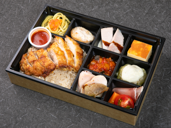 【500mlペット茶付き】フレンチコース弁当　国産鶏のピカタ