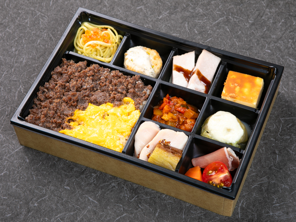 【500mlペット茶付き】フレンチコース弁当　牛そぼろ