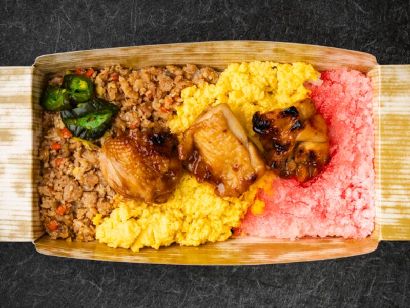 和い寿特製のり弁 3色飯チキンステーキ