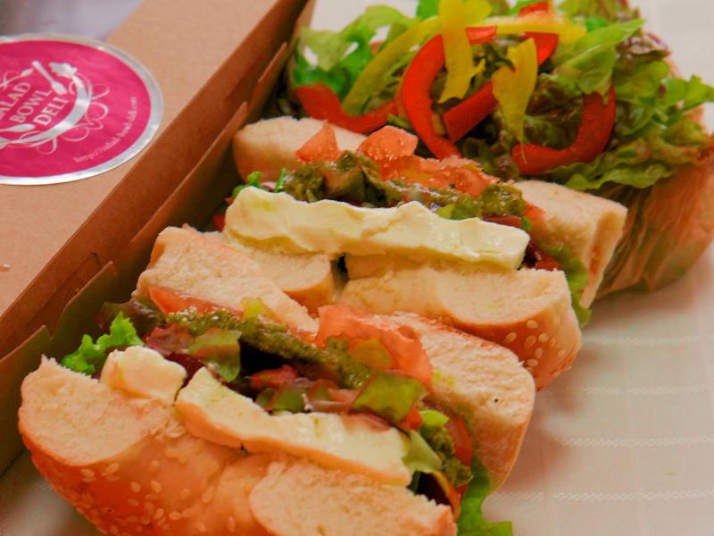 おもてなしBOX！ベジタリアン様向け！クリームチーズ＆バジル＆トマト＆たっぷり！彩色サラダ