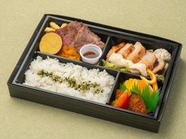 ステーキとチキン南蛮