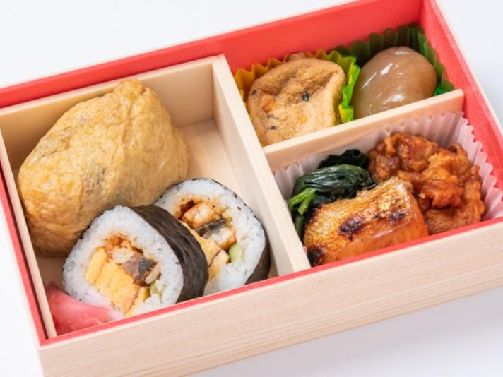 特製いなり寿司＆うなたま巻寿司弁当