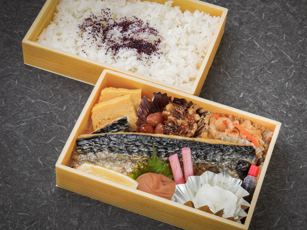 仲卸のでっかい汐鯖弁当