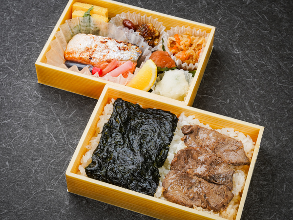 厚切り鮭ハーフと牛肉のおろしポン酢焼き
