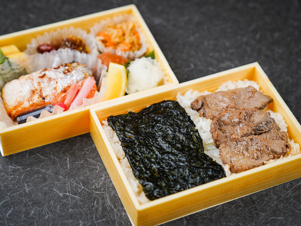 厚切り鮭ハーフと牛肉のおろしポン酢焼き