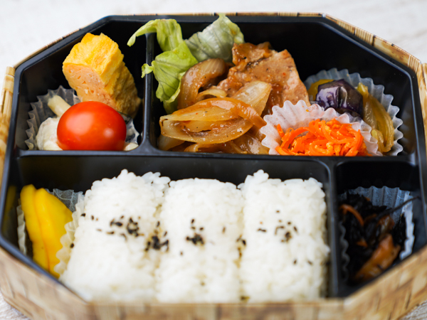 俵おにぎり＆豚肩ロース焼肉弁当