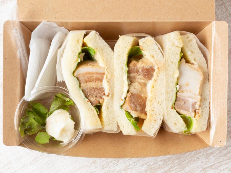 ボリューム満点サンドイッチBOX（豚の角煮）