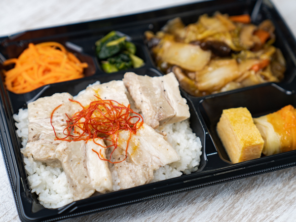 まろやか！塩だれで食べる豚角煮弁当