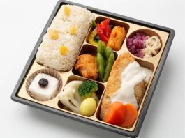 【9月1日〜11月30日お届け分限定】DE　LUXEブールブラン煮込み白身魚 〜旬のごはんと共に〜