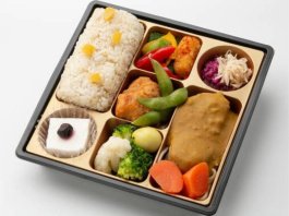 【9月1日〜11月30日お届け分限定】DE　LUXEオリエンタルラグー煮込みハンバーグ 〜旬のごはんと共に〜
