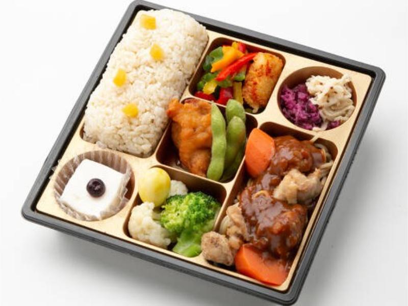 【9月1日〜11月30日お届け分限定】DE　LUXEデミグラス鶏のから揚げ 〜旬のごはんと共に〜