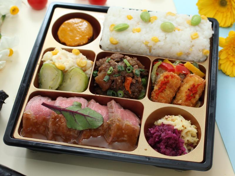 【6月1日〜8月31日お届け限定】menu tendance〜ムニュ タンダンス～赤身のステーキ＆牛肉のラグー～